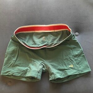 Tracksmith EUC Lane 5 Size Medium Shorts